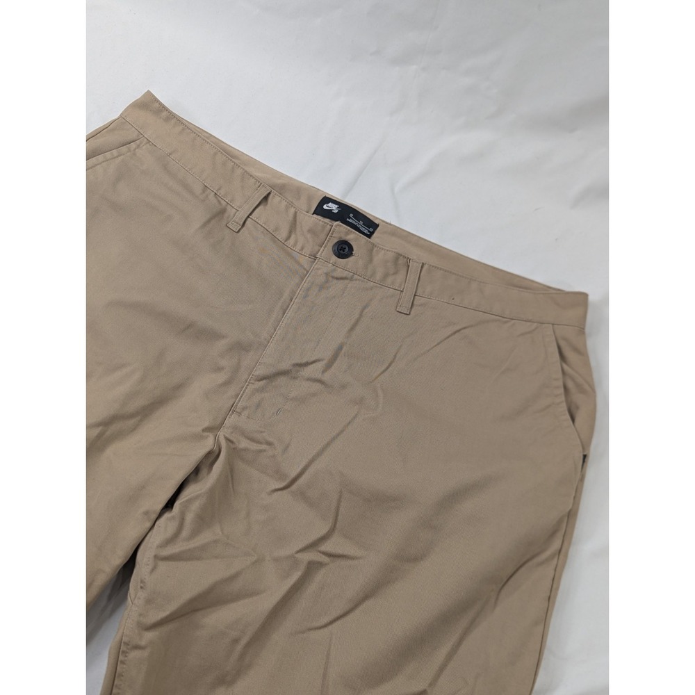 Nike SB Wide Leg Flat Front Performance Khaki Skateboard 40x31 Wide Excellent
